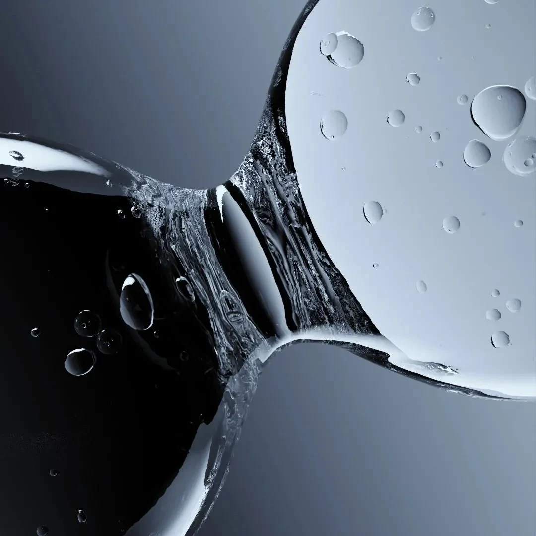 Detalle macro de burbujas de agua, perfil de mineralización débil
